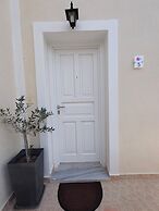 Kiklamino Sunset Suites
