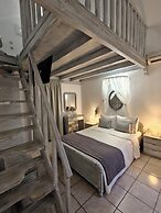 Kiklamino Sunset Suites
