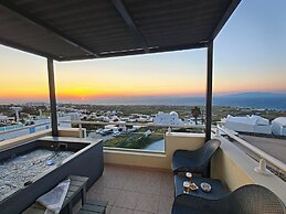 Kiklamino Sunset Suites