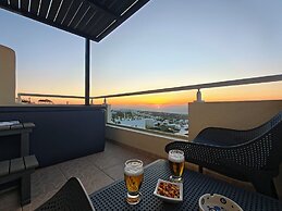 Kiklamino Sunset Suites