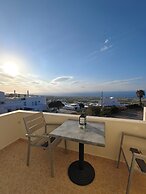 Kiklamino Sunset Suites