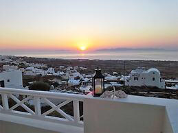 Kiklamino Sunset Suites