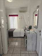 Kiklamino Sunset Suites
