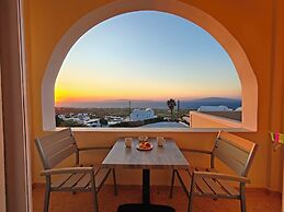 Kiklamino Sunset Suites