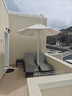 Kiklamino Sunset Suites