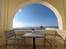 Kiklamino Sunset Suites