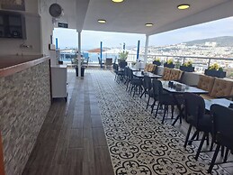 Hotel Efesian B&B City Center - Harbour