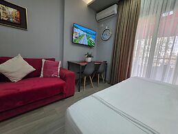 Bes' Marina Studio