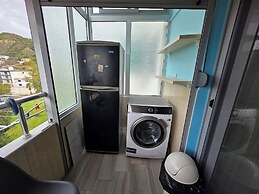 Bes' Marina Studio