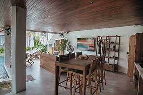 Suara Ombak Bali