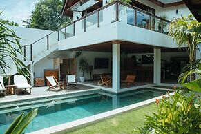 Suara Ombak Bali