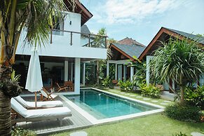 Suara Ombak Bali