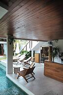 Suara Ombak Bali