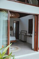 Suara Ombak Bali