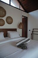 Suara Ombak Bali