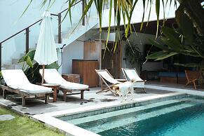 Suara Ombak Bali