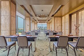 Slohh by Roach Bengaluru, Curio Collection by Hilton