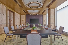 Slohh by Roach Bengaluru, Curio Collection by Hilton