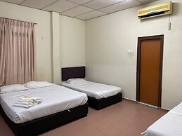 OYO 91284 White House Hotel Kluang