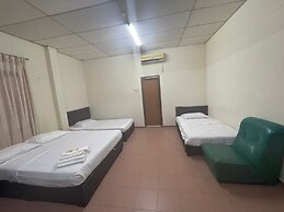 OYO 91284 White House Hotel Kluang