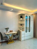 Van Mieu Garden House