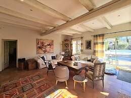 Villa Near Avignon With Separate Suites