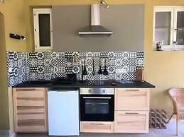 Villa Near Avignon With Separate Suites