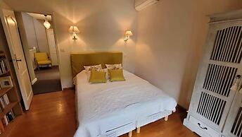 Villa Near Avignon With Separate Suites