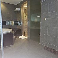 NINETH HOTEL
