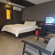NINETH HOTEL