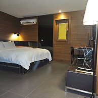 NINETH HOTEL