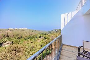 ELIVAAS Midpoint Uno 7 BHK Villa With Pool