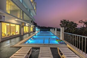 ELIVAAS Midpoint Uno 7 BHK Villa With Pool