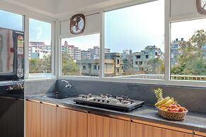 ELIVAAS Midpoint Uno 7 BHK Villa With Pool