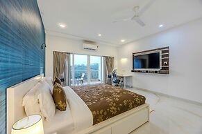 ELIVAAS Midpoint Uno 7 BHK Villa With Pool