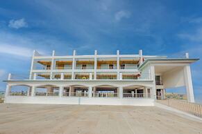 ELIVAAS Midpoint Uno 7 BHK Villa With Pool