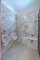 ELIVAAS Midpoint Uno 7 BHK Villa With Pool