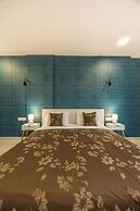 ELIVAAS Midpoint Uno 7 BHK Villa With Pool