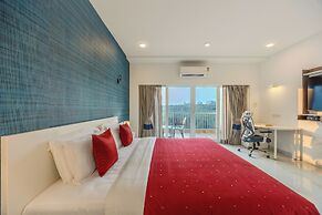 ELIVAAS Midpoint Uno 7 BHK Villa With Pool