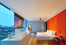 Global Village Riverside Hotel