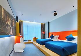 Global Village Riverside Hotel