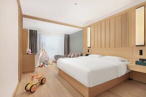 Global Village Riverside Hotel