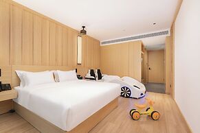 Global Village Riverside Hotel