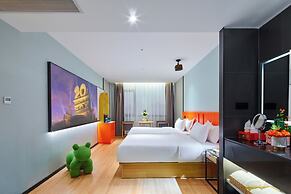 Global Village Riverside Hotel