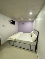 Meenakshi Guest House