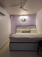 Meenakshi Guest House