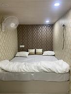 Meenakshi Guest House
