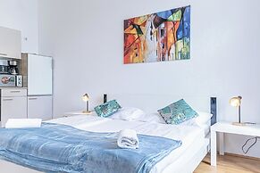 Affordable 2BR Apartment Near Belvedere