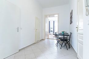 Affordable 2BR Apartment Near Belvedere