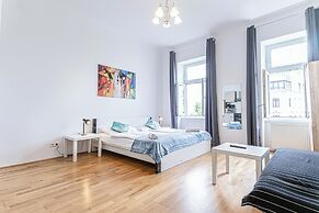 Affordable 2BR Apartment Near Belvedere